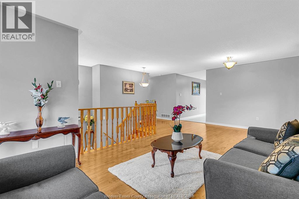 3114 FLETCHER, Windsor, Ontario, N9E4M7 — Photo 6