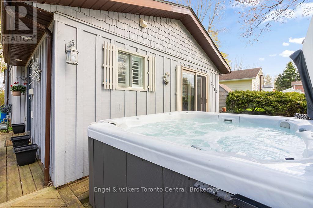 2068 7TH AVENUE W - 31