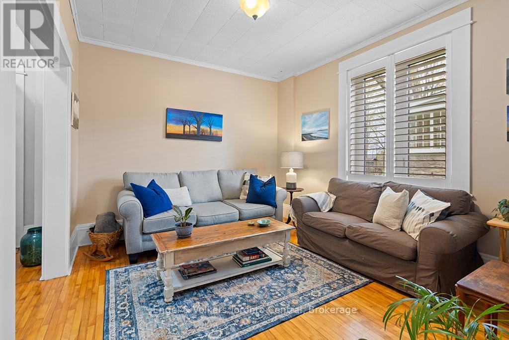 2068 7TH AVENUE W - 14