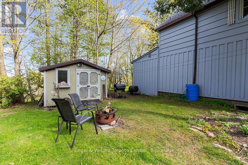 2068 7TH AVENUE W - 32