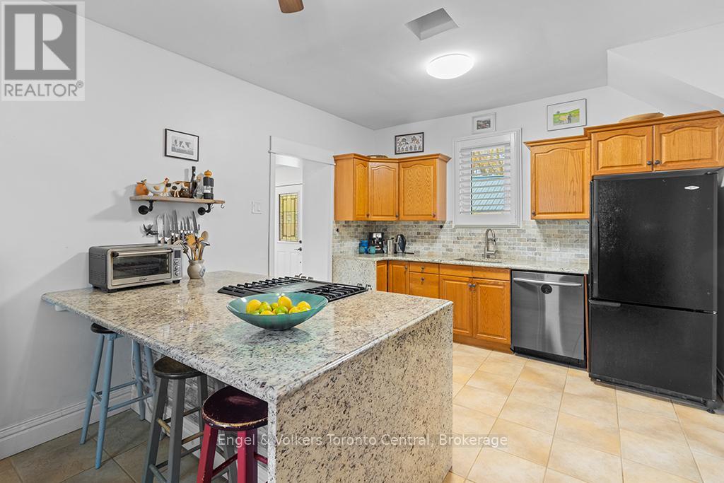 2068 7TH AVENUE W - 9