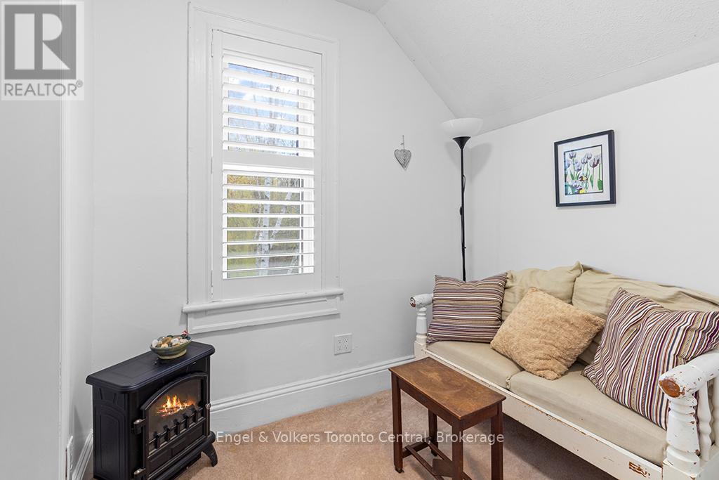 2068 7TH AVENUE W - 24