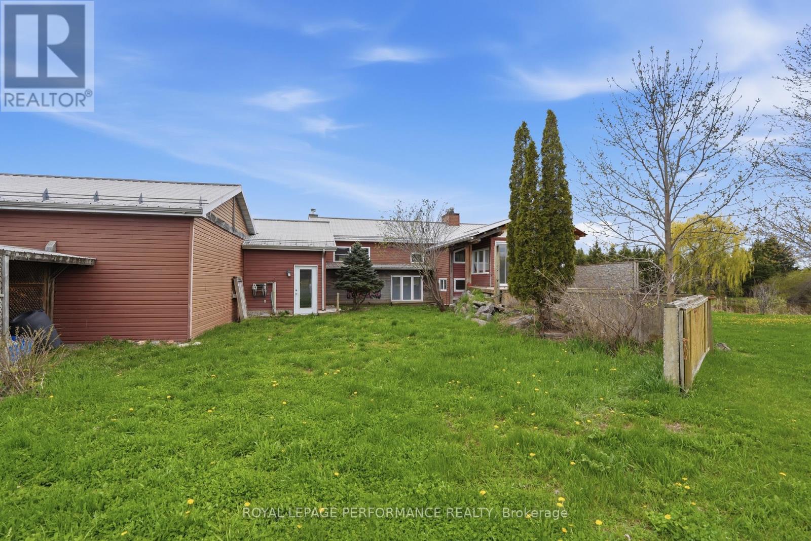 2575 CONCESSION 2 ROAD - 35