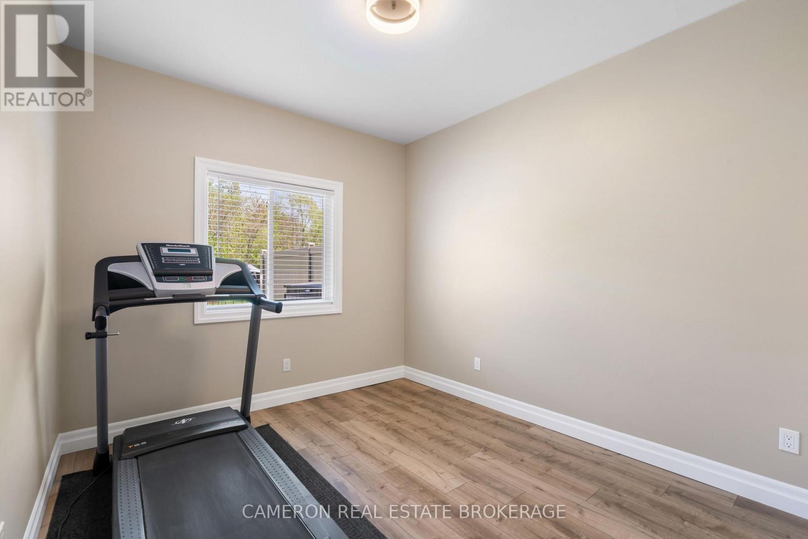 5401A WOODLANDS ROAD - 17
