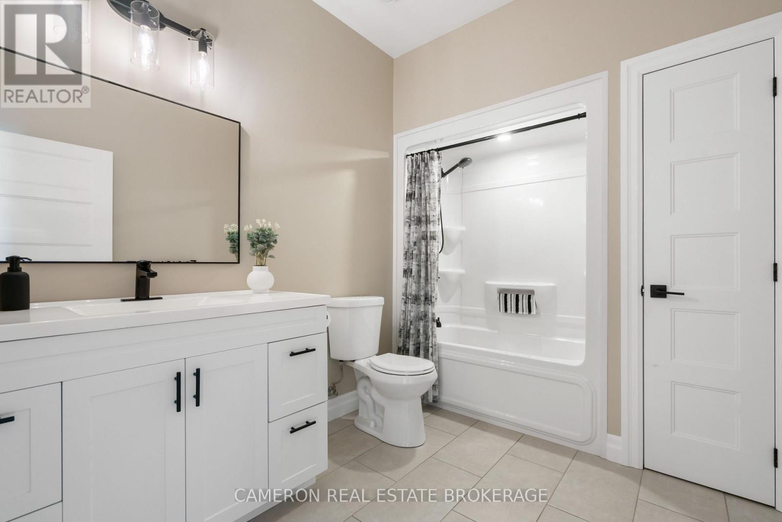 5401A WOODLANDS ROAD - 19