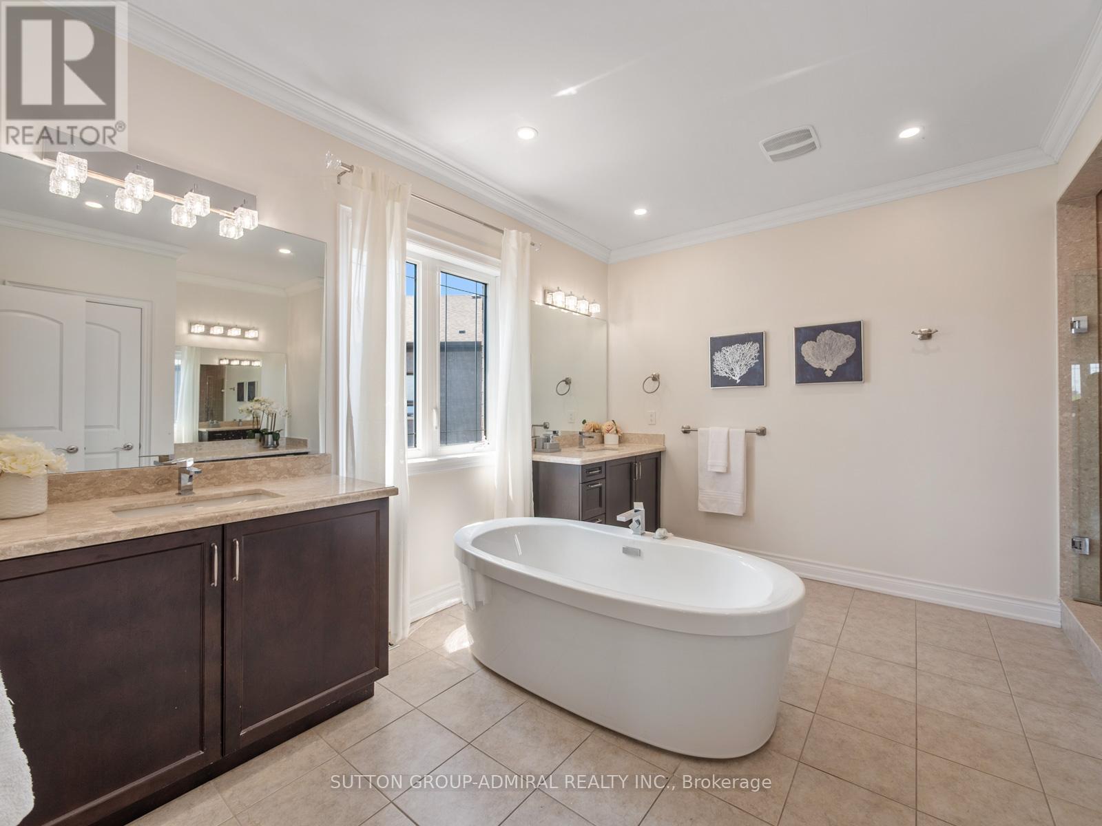 33 KEATLEY DRIVE - 24