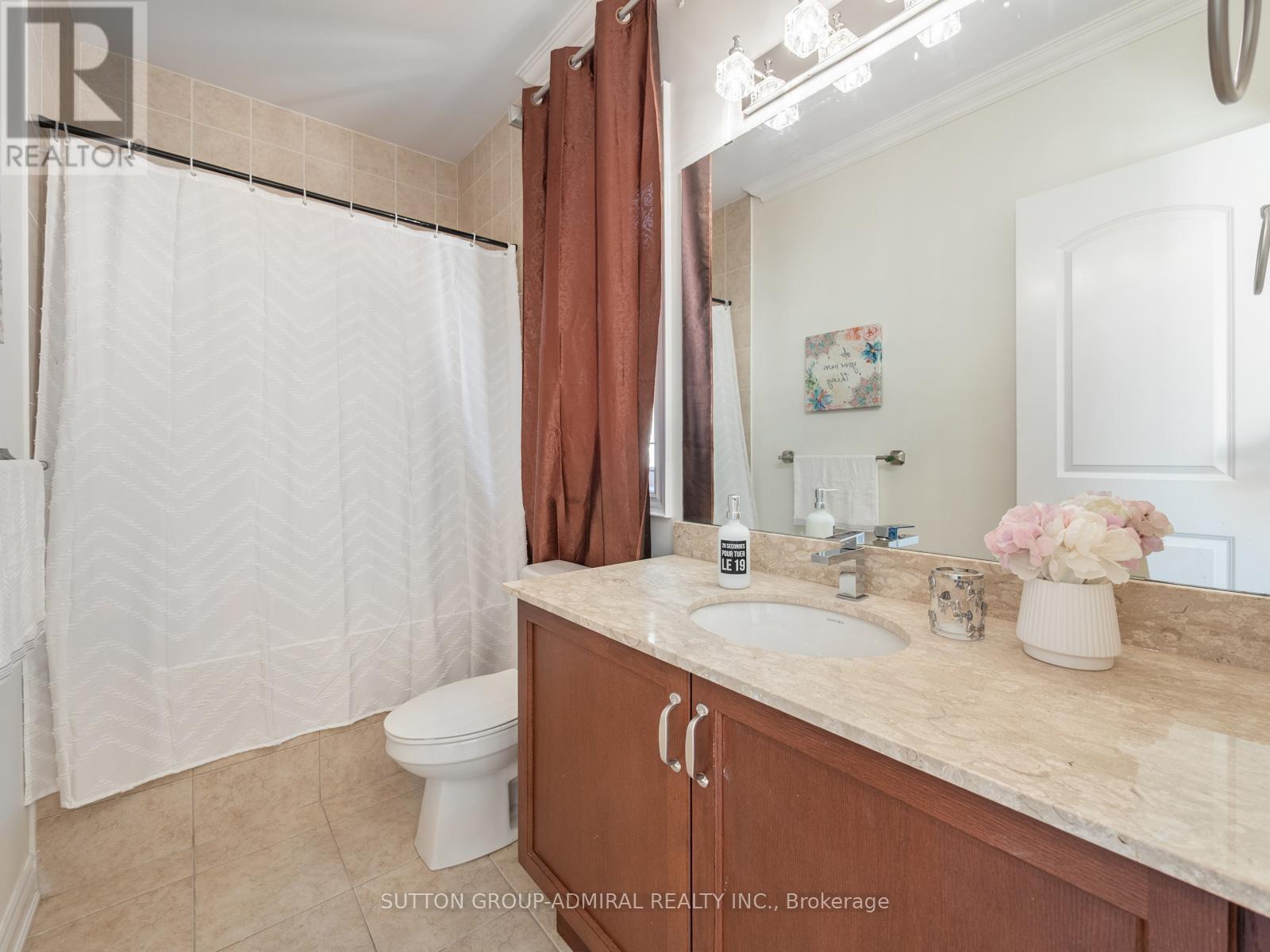 33 KEATLEY DRIVE - 29