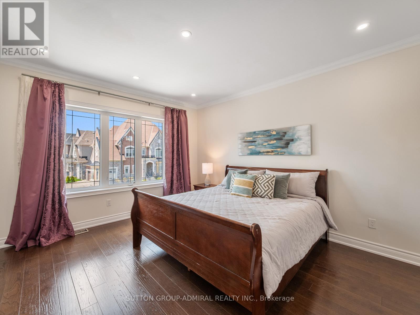 33 KEATLEY DRIVE - 30