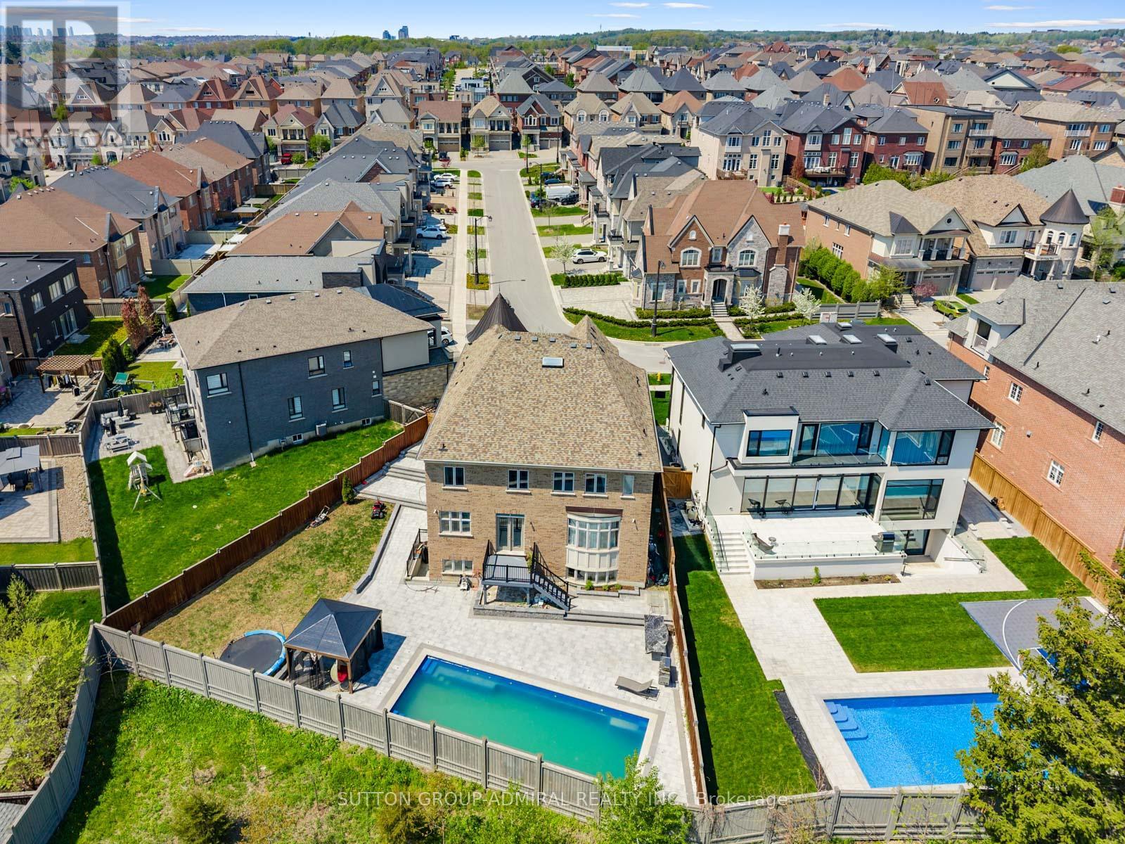 33 KEATLEY DRIVE - 47