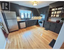 6 Woodcrest Avenue thumbnail 12