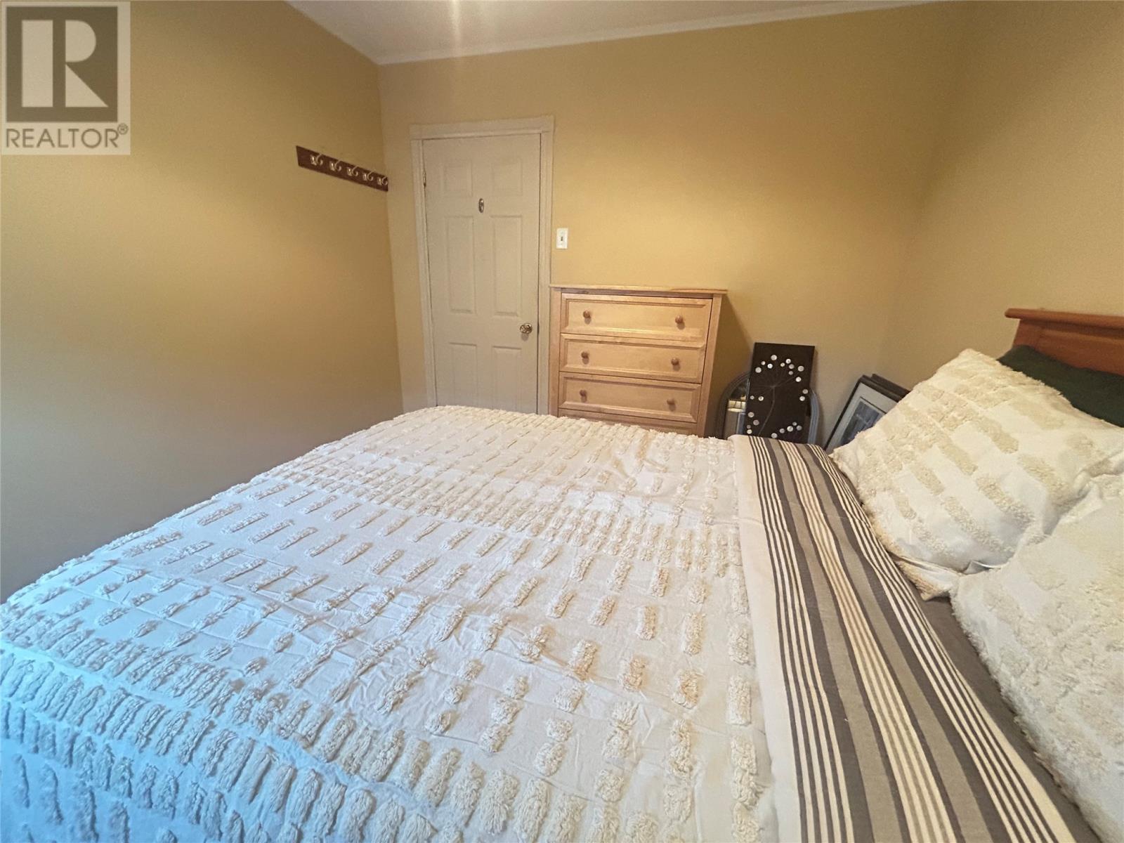 6 Woodcrest Avenue - 11