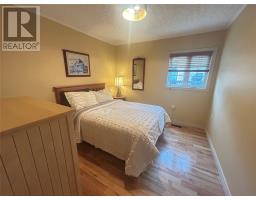 6 Woodcrest Avenue thumbnail 10