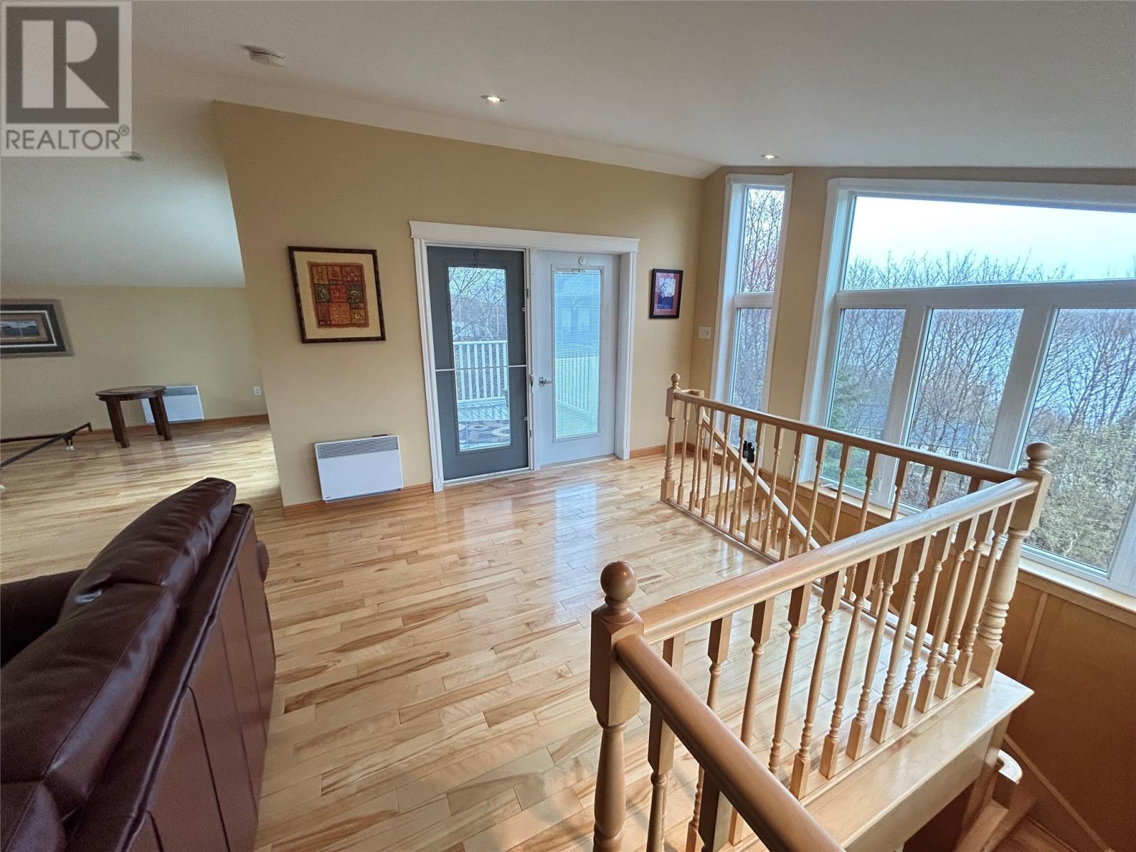6 Woodcrest Avenue - 22