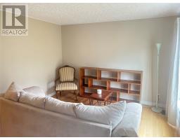 6 Woodcrest Avenue thumbnail 7