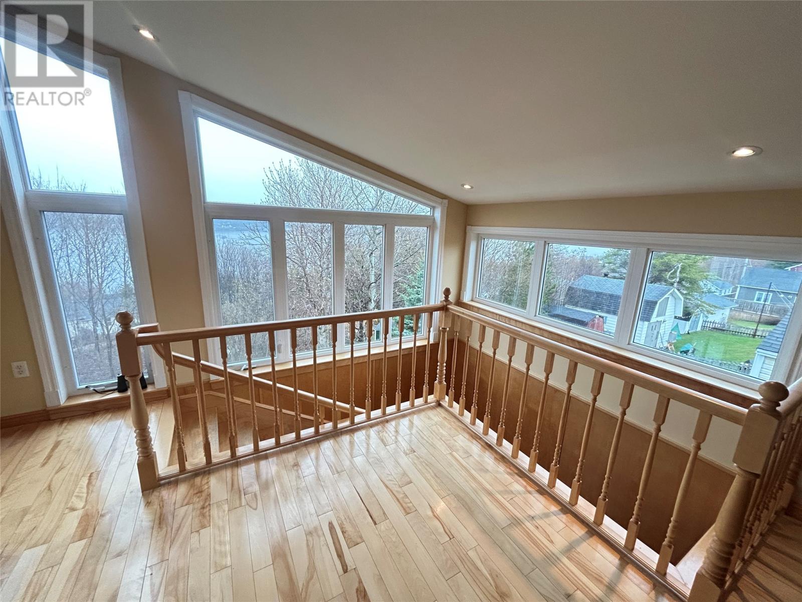 6 Woodcrest Avenue - 23