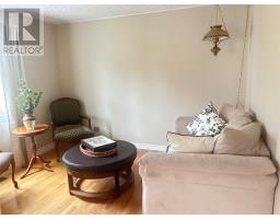 6 Woodcrest Avenue thumbnail 6