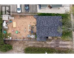 1690 Main Street, photo 4