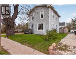 1690 Main Street, photo 2
