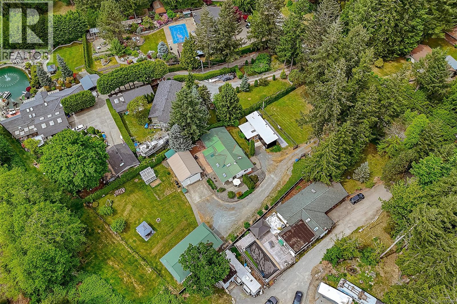 3352 Ridgeview Cres - 2