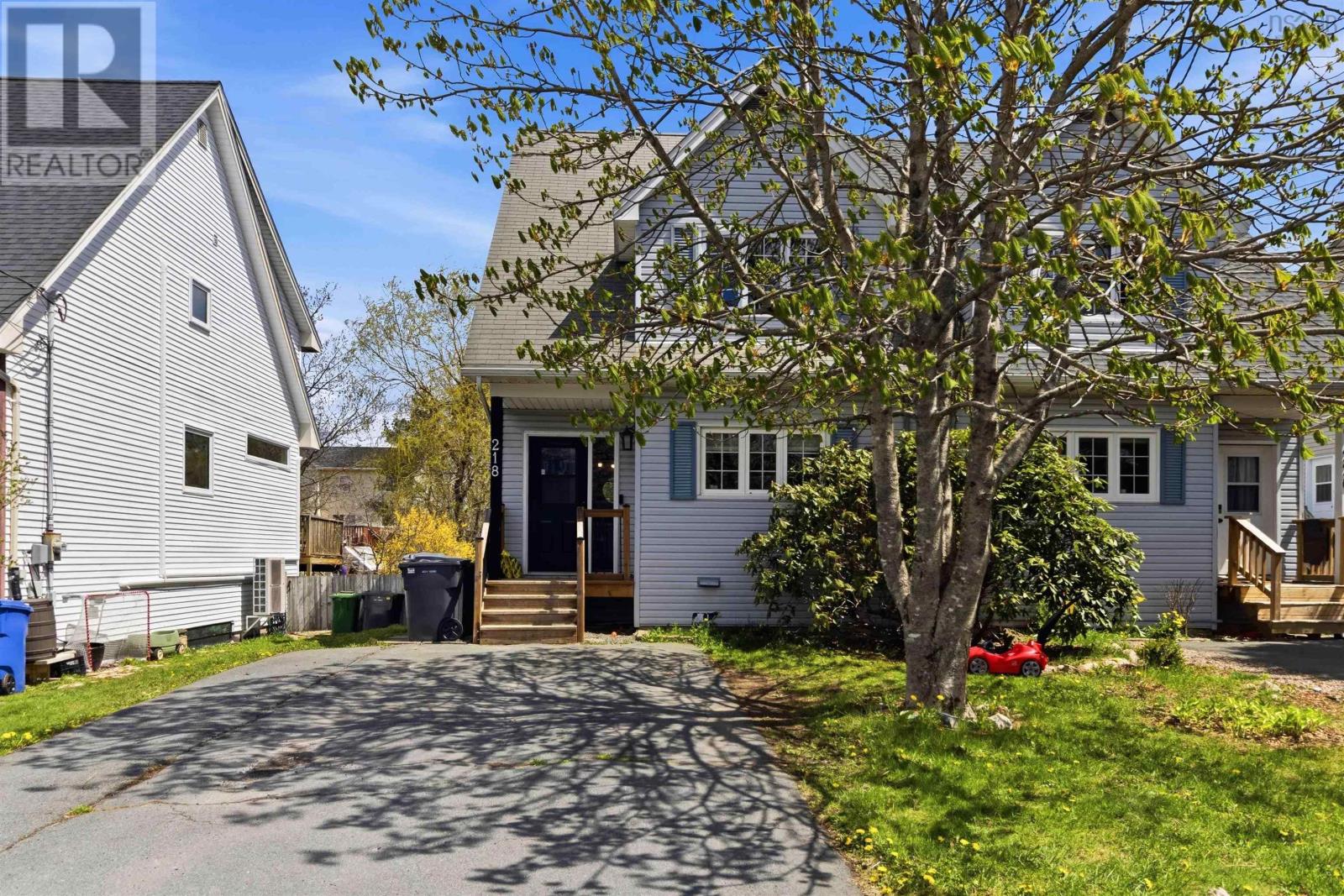 Property 16 of 35 of 218 Greenwood Avenue