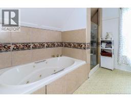 12 Pitt Street, Sussex, NB E4E1J1 Photo 31