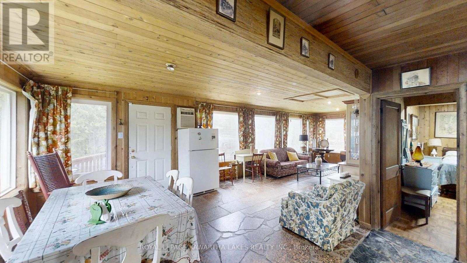 8 SANDY COVE LANE - 40