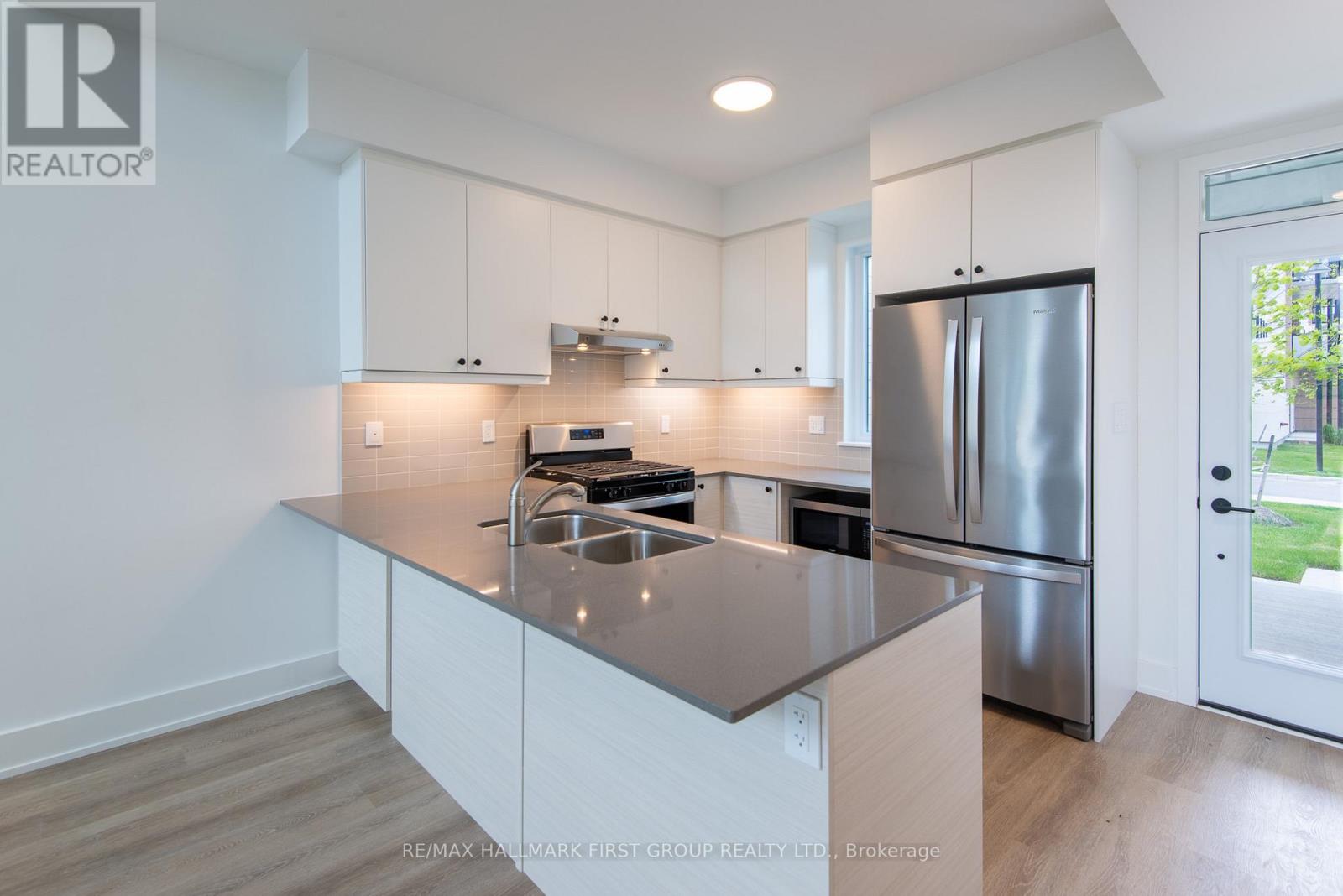 #7 19 WEST STREET - 7