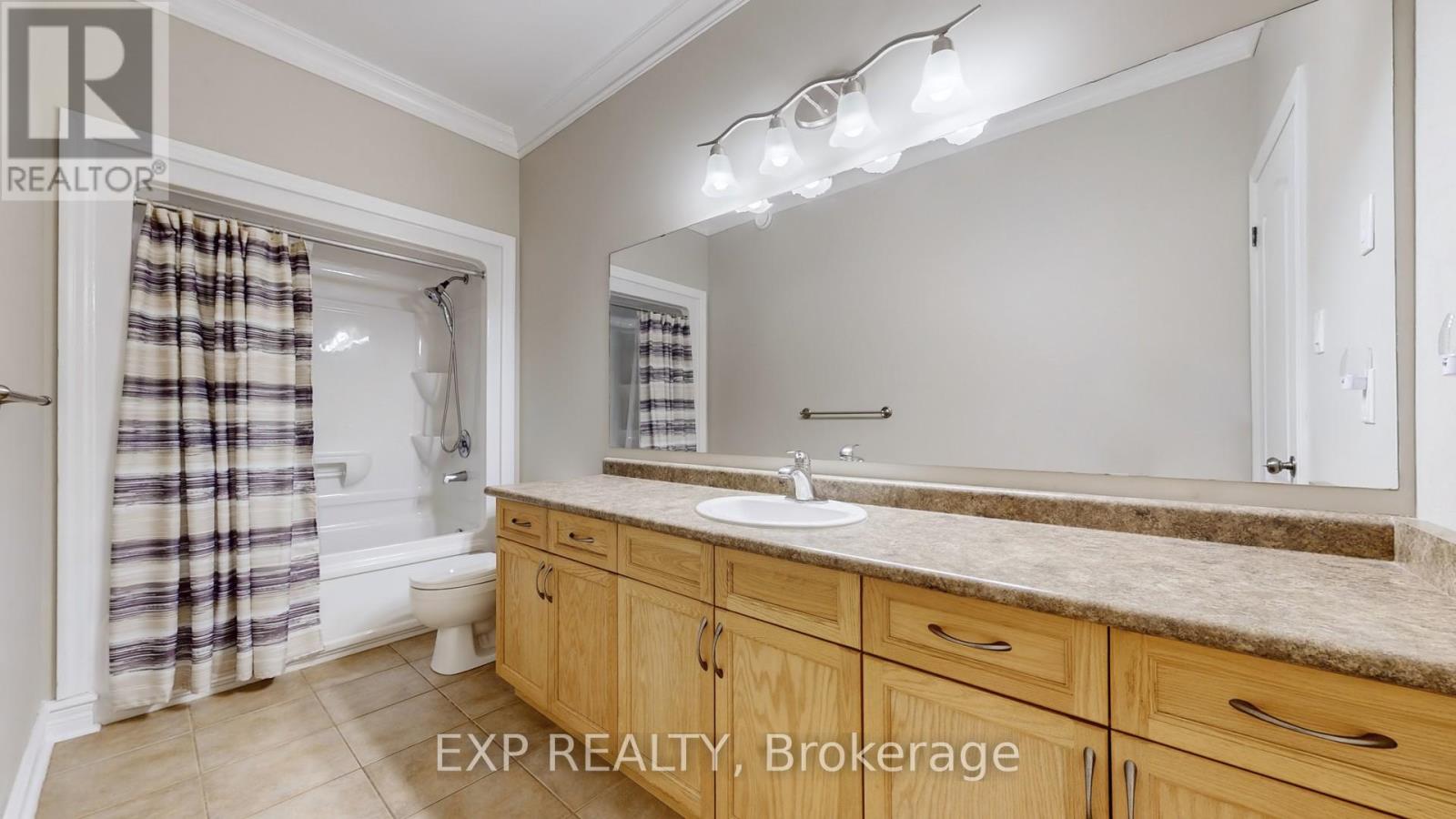 42 SOMERVILLE CRESCENT W - 13