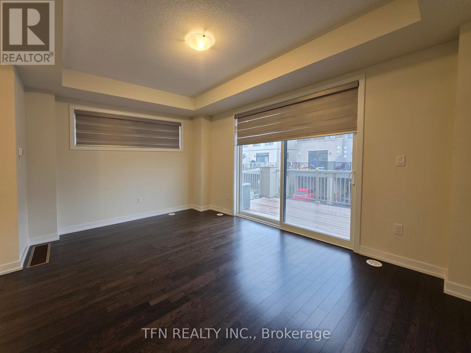 231 MELODY LANE - 14