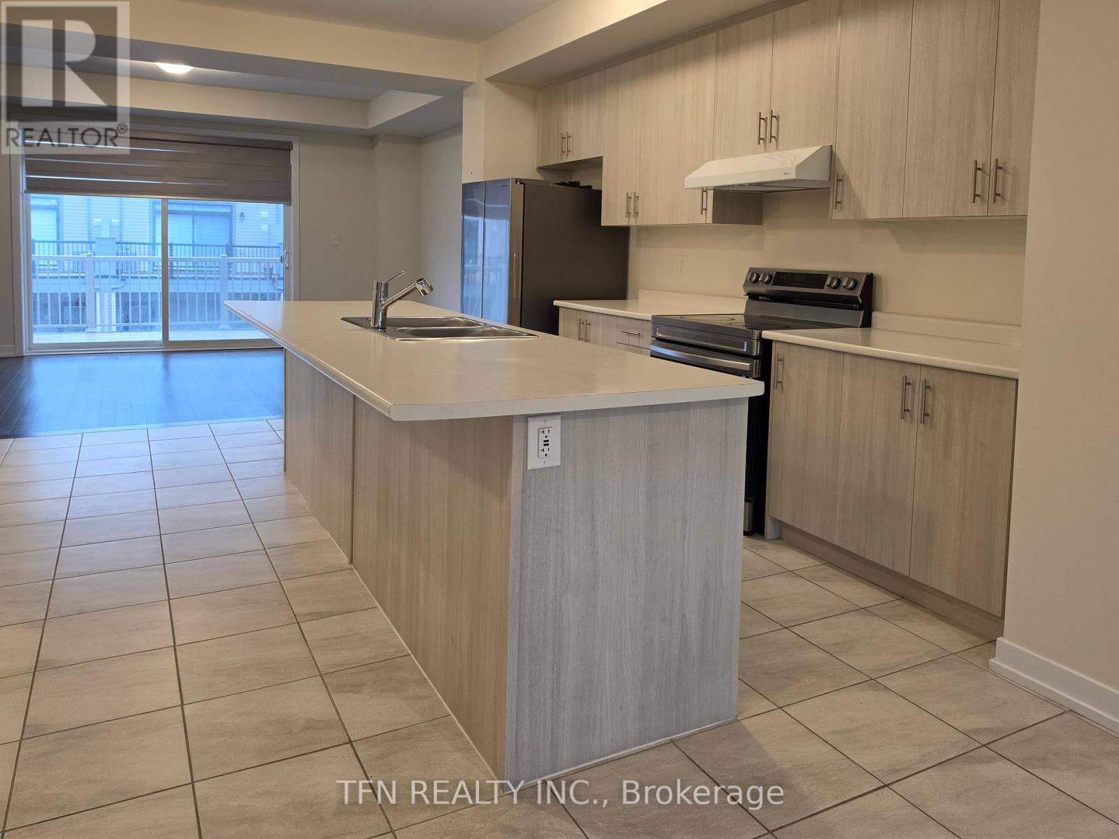 231 MELODY LANE - 17