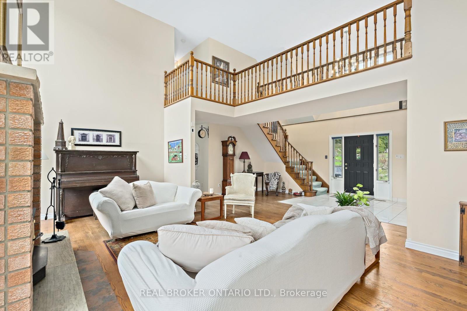 307254 HOCKLEY ROAD - 8