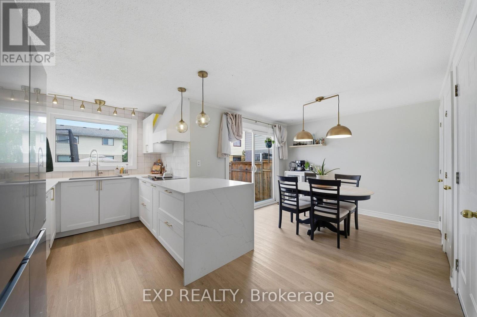 2333 COTTERS CRESCENT - 13