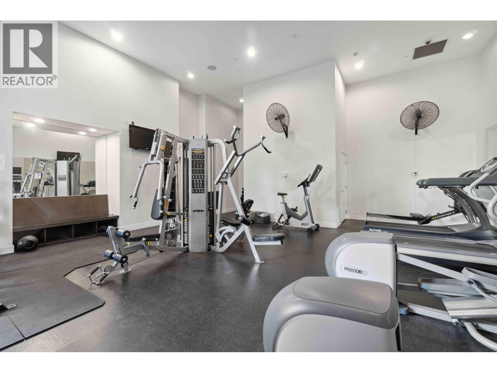 901 1320 CHESTERFIELD AVENUE, North Vancouver