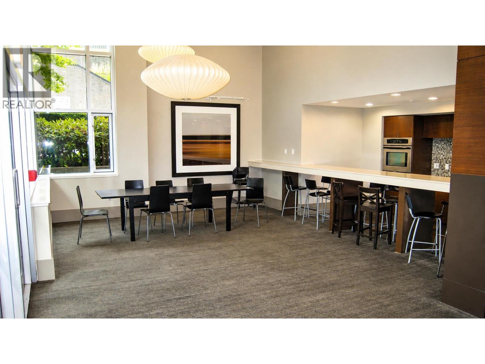 901 1320 CHESTERFIELD AVENUE, North Vancouver