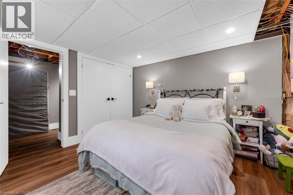 1267 THIRD ST LOUTH Street - 31