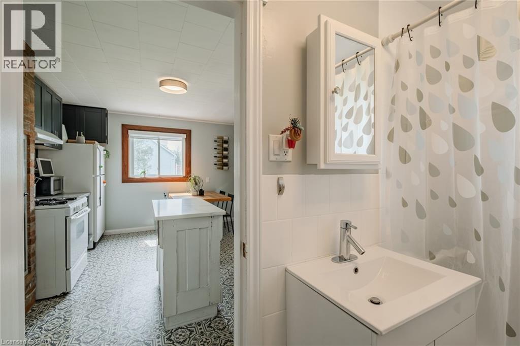 125 TOWNLINE Street - 22