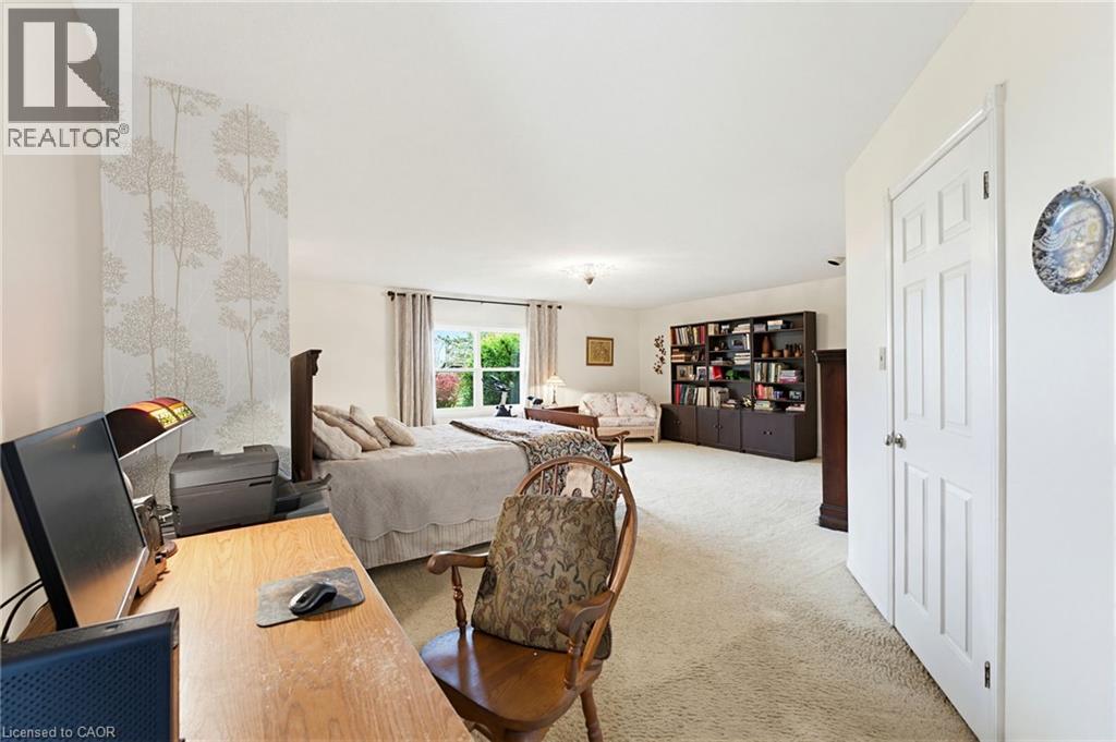 10 HUISMAN Lane - 13