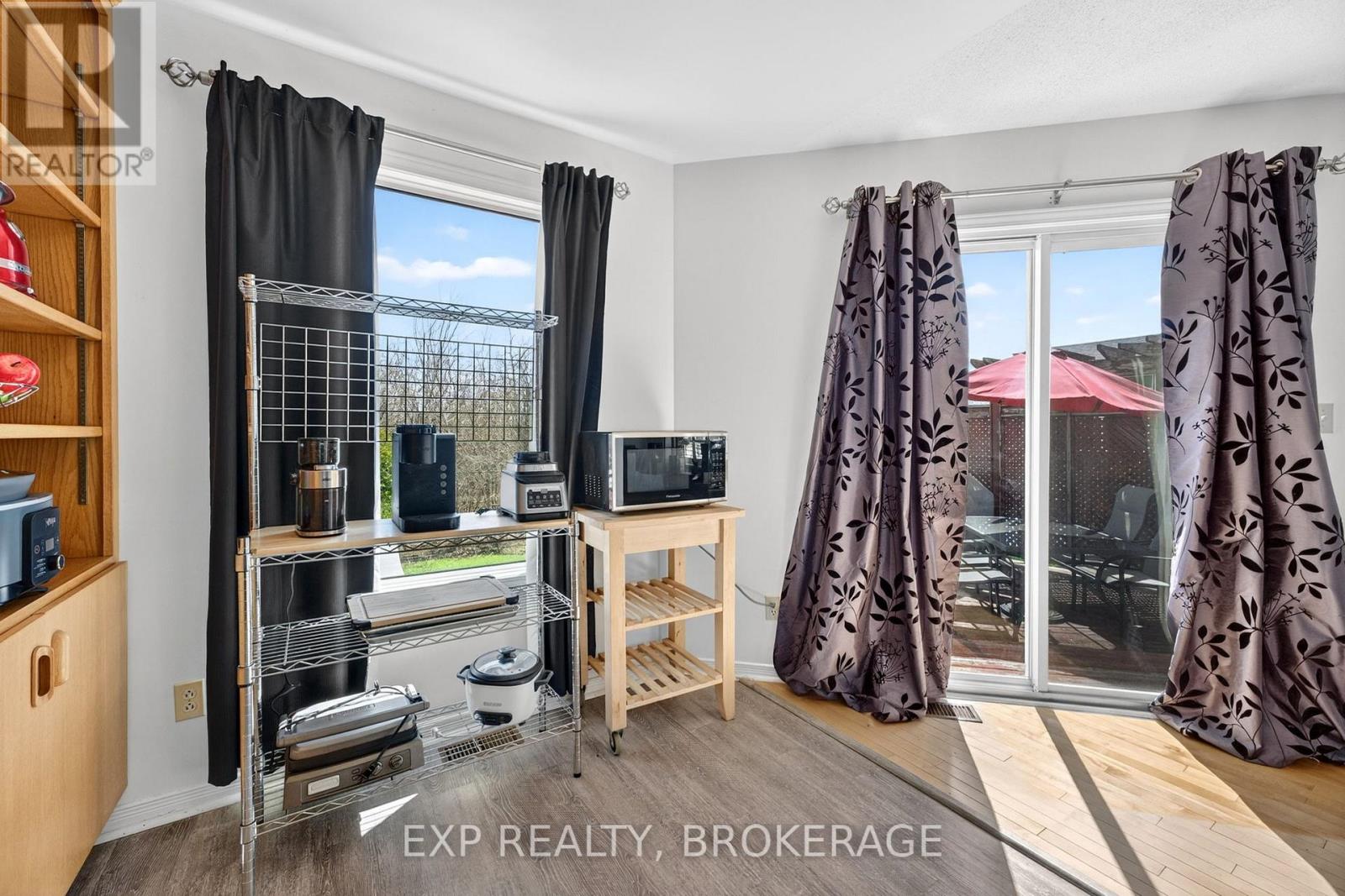 23 ROSE ABBEY DRIVE - 10