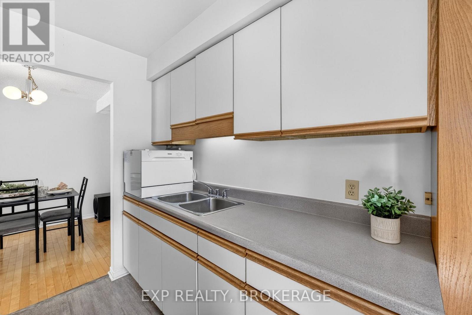 23 ROSE ABBEY DRIVE - 11
