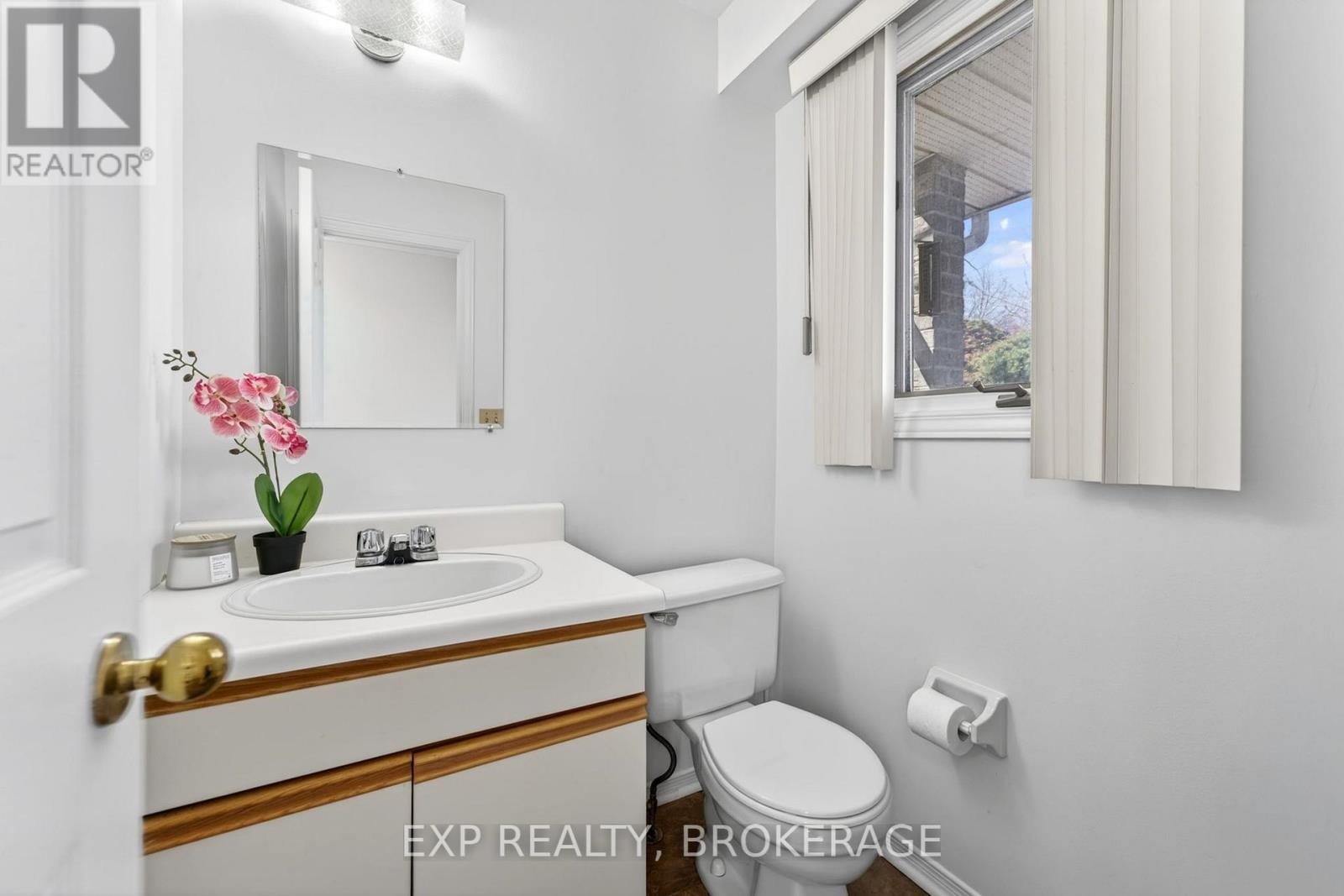 23 ROSE ABBEY DRIVE - 14