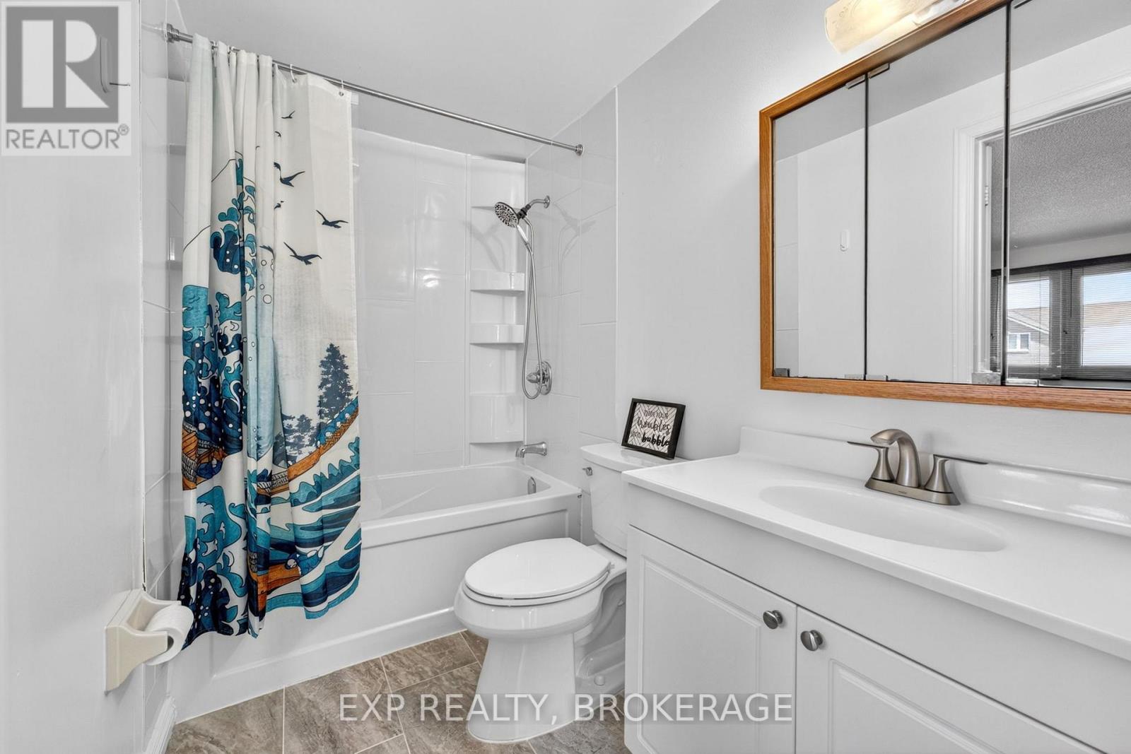 23 ROSE ABBEY DRIVE - 18
