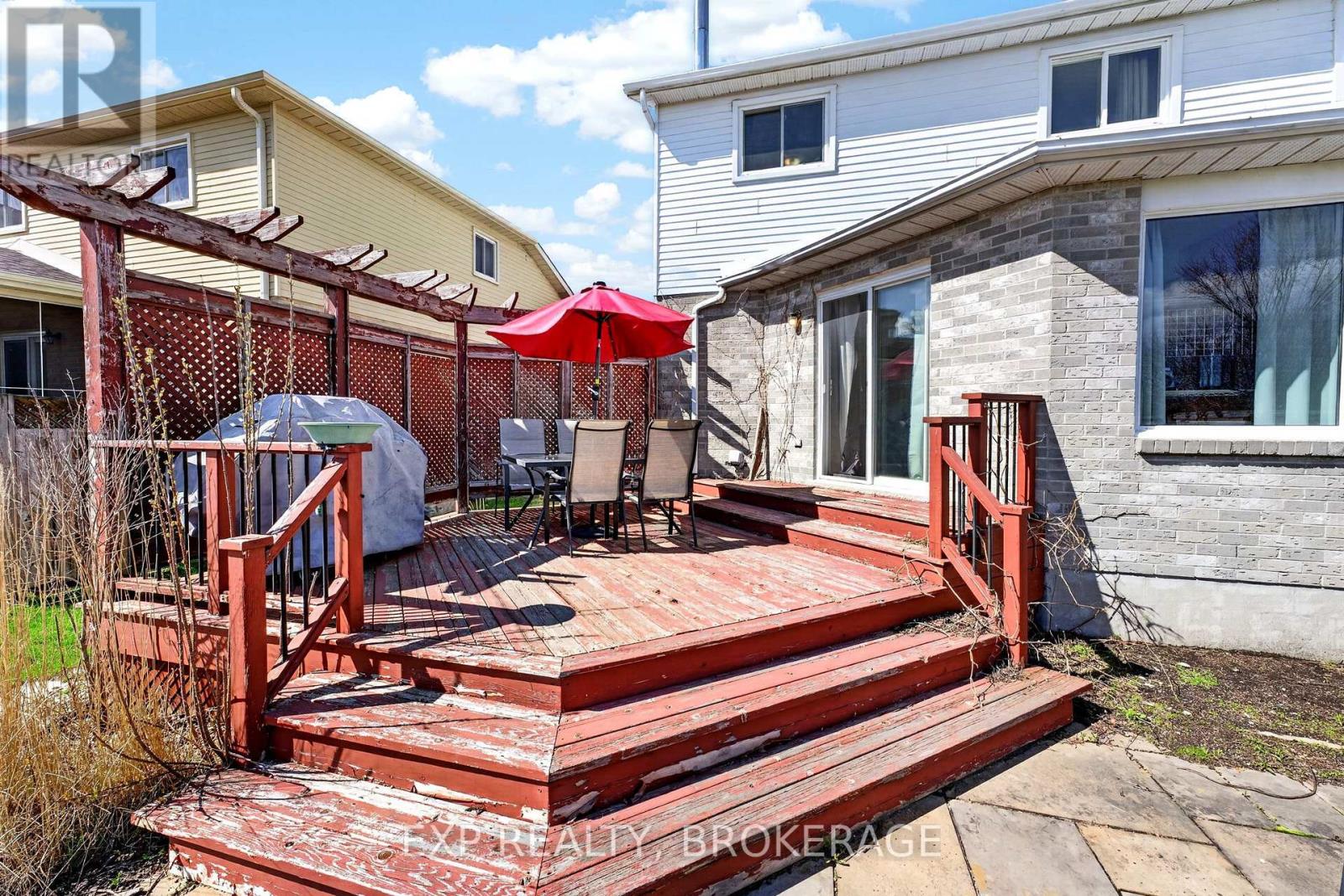 23 ROSE ABBEY DRIVE - 27