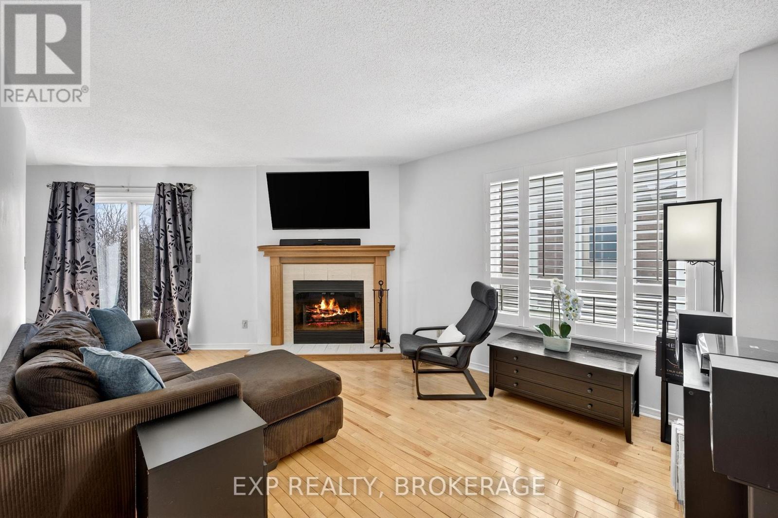 23 ROSE ABBEY DRIVE - 8