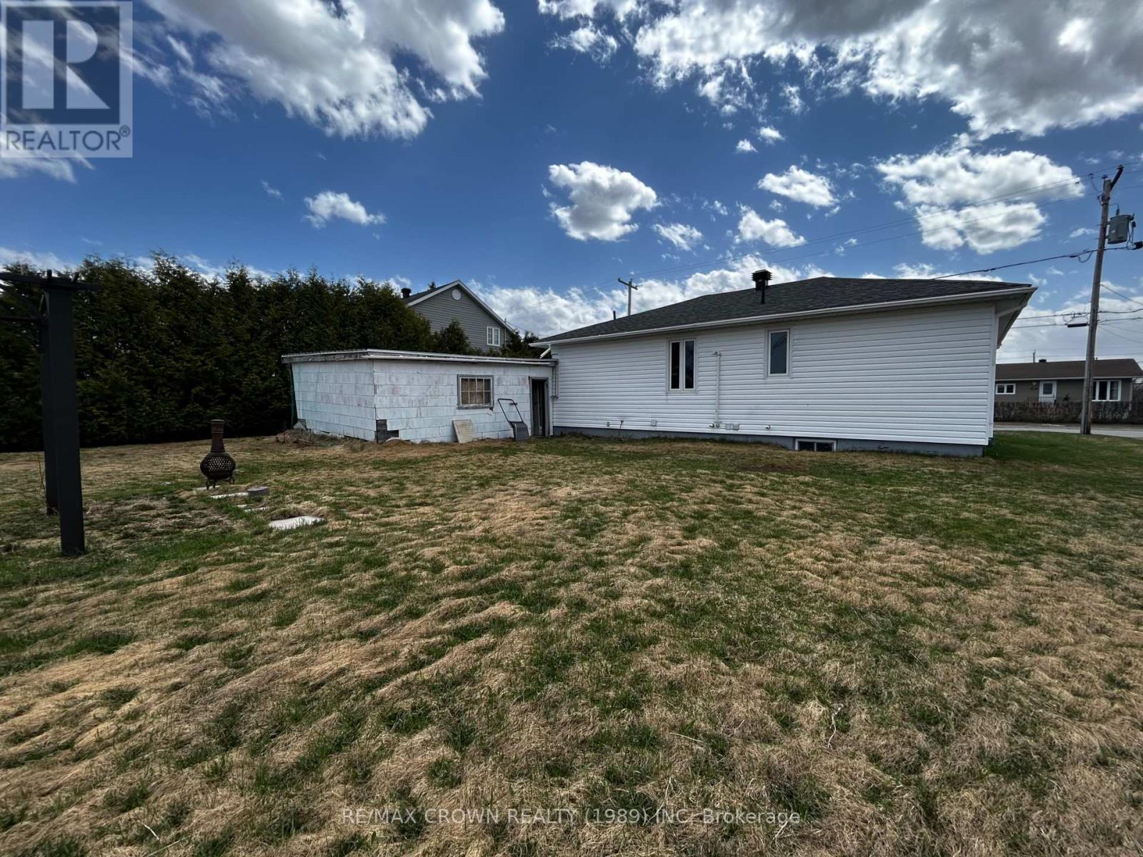 38 COURNOYER STREET - 22