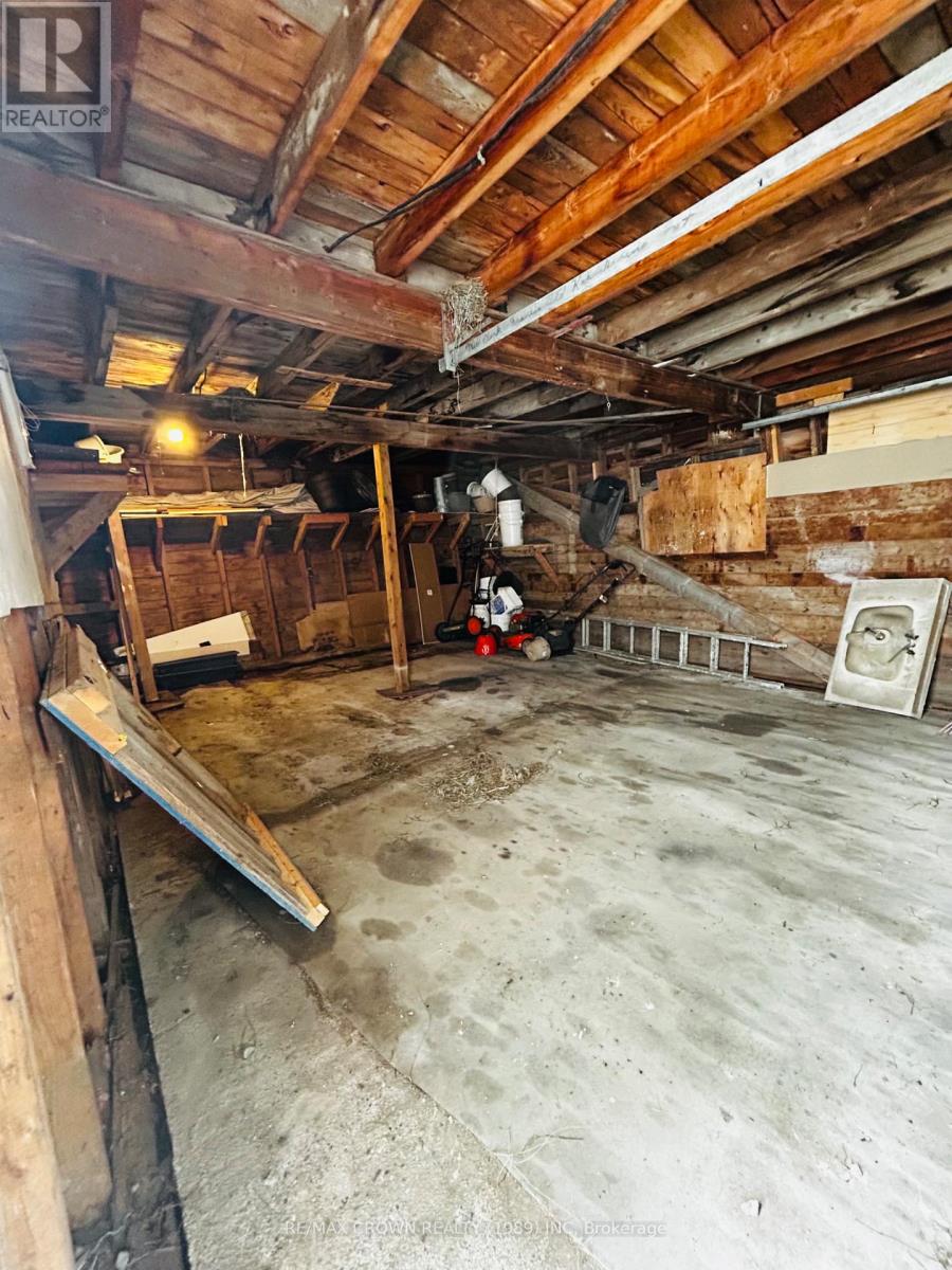 38 COURNOYER STREET - 23