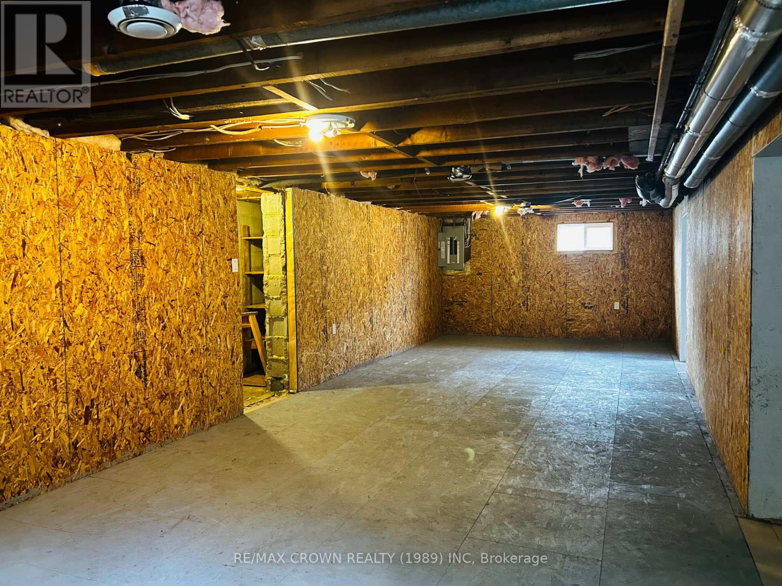 38 COURNOYER STREET - 19