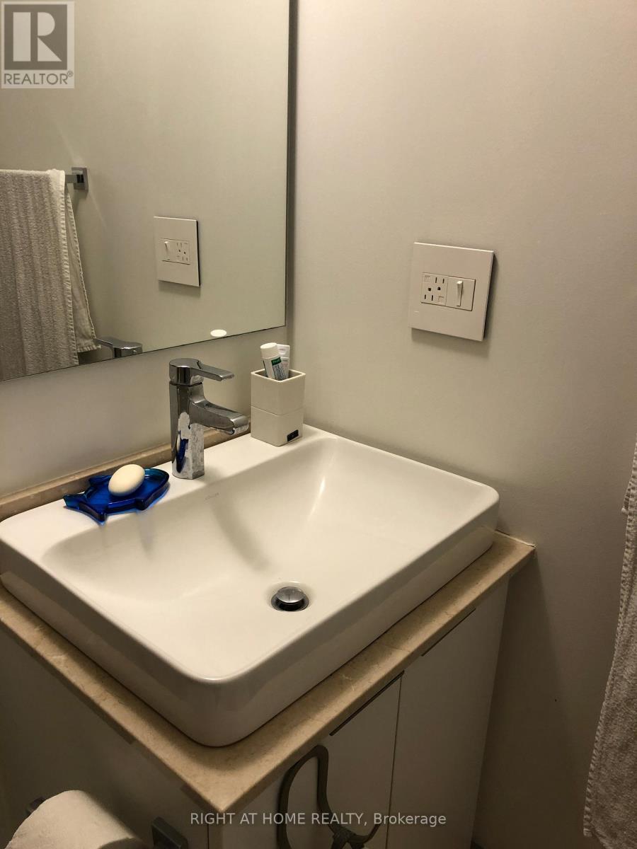 #511 14 YORK STREET - 12