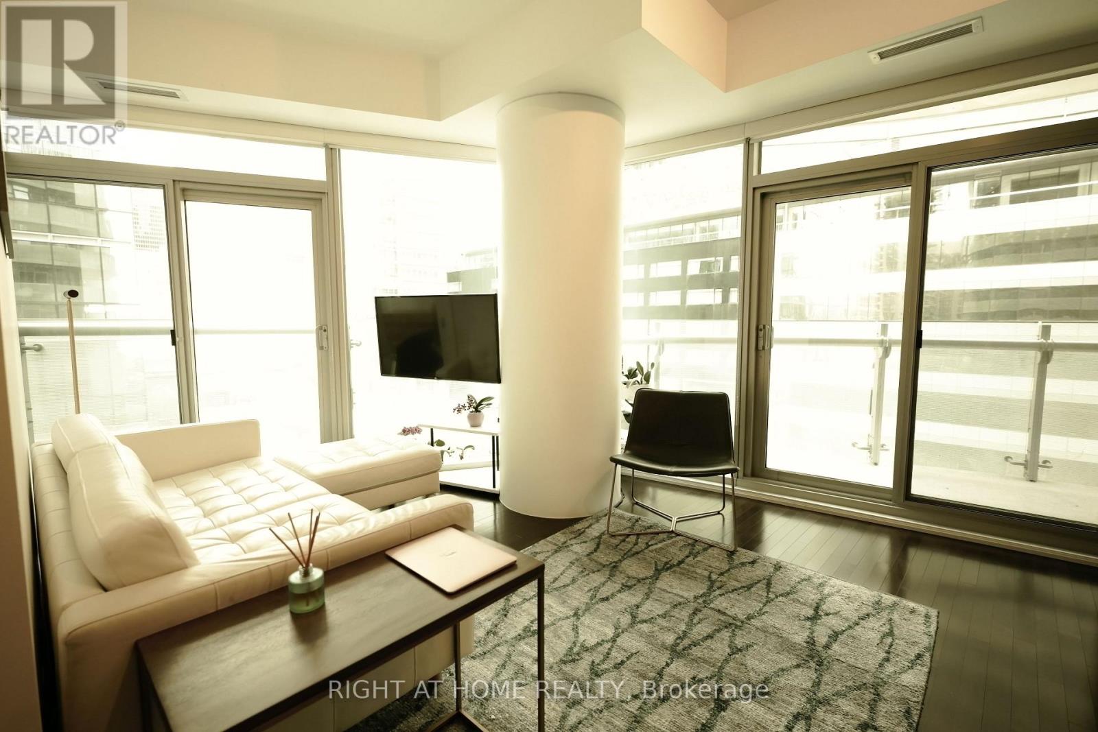 #511 14 YORK STREET - 2