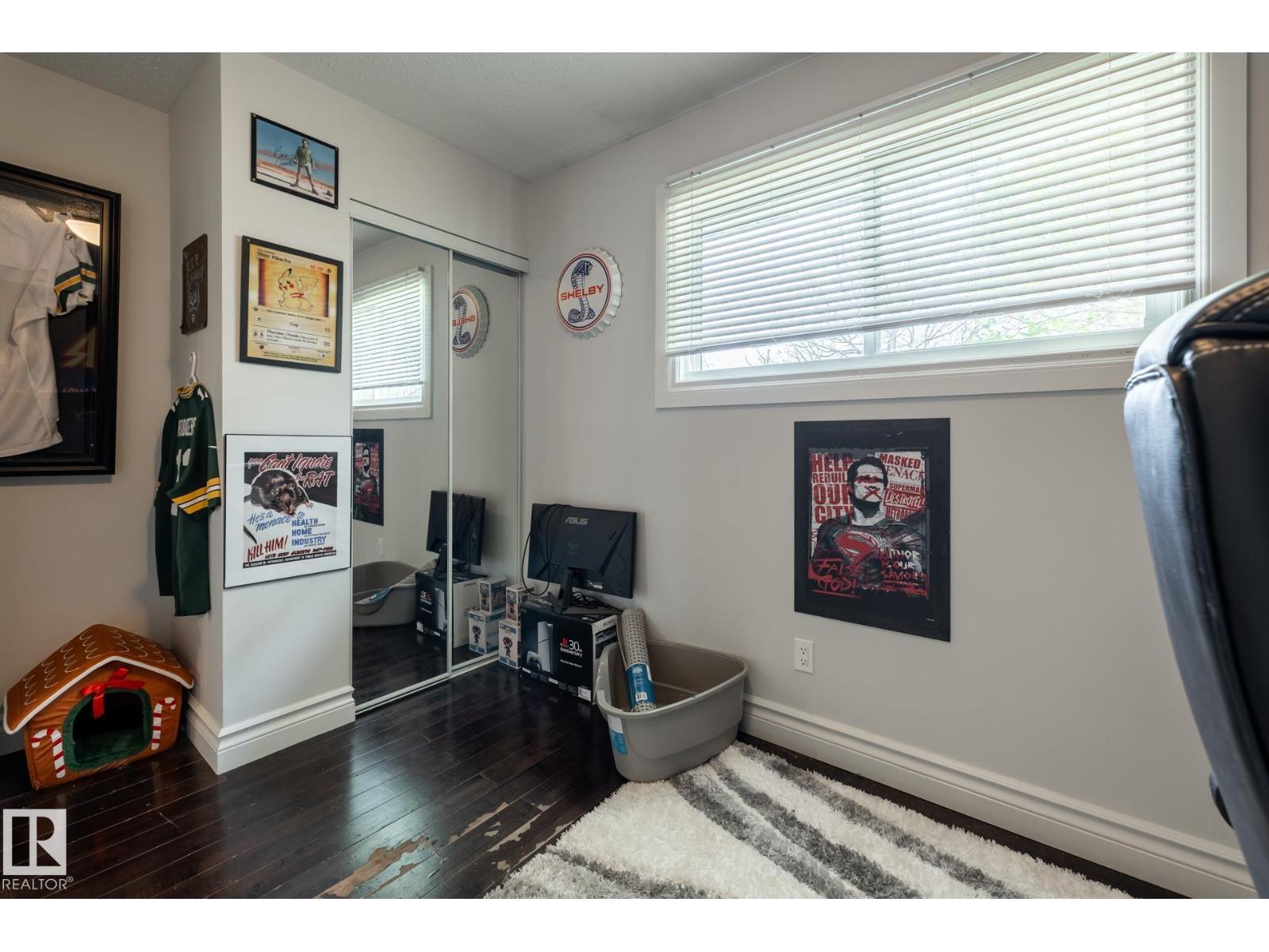 3004 68 ST NW - 15