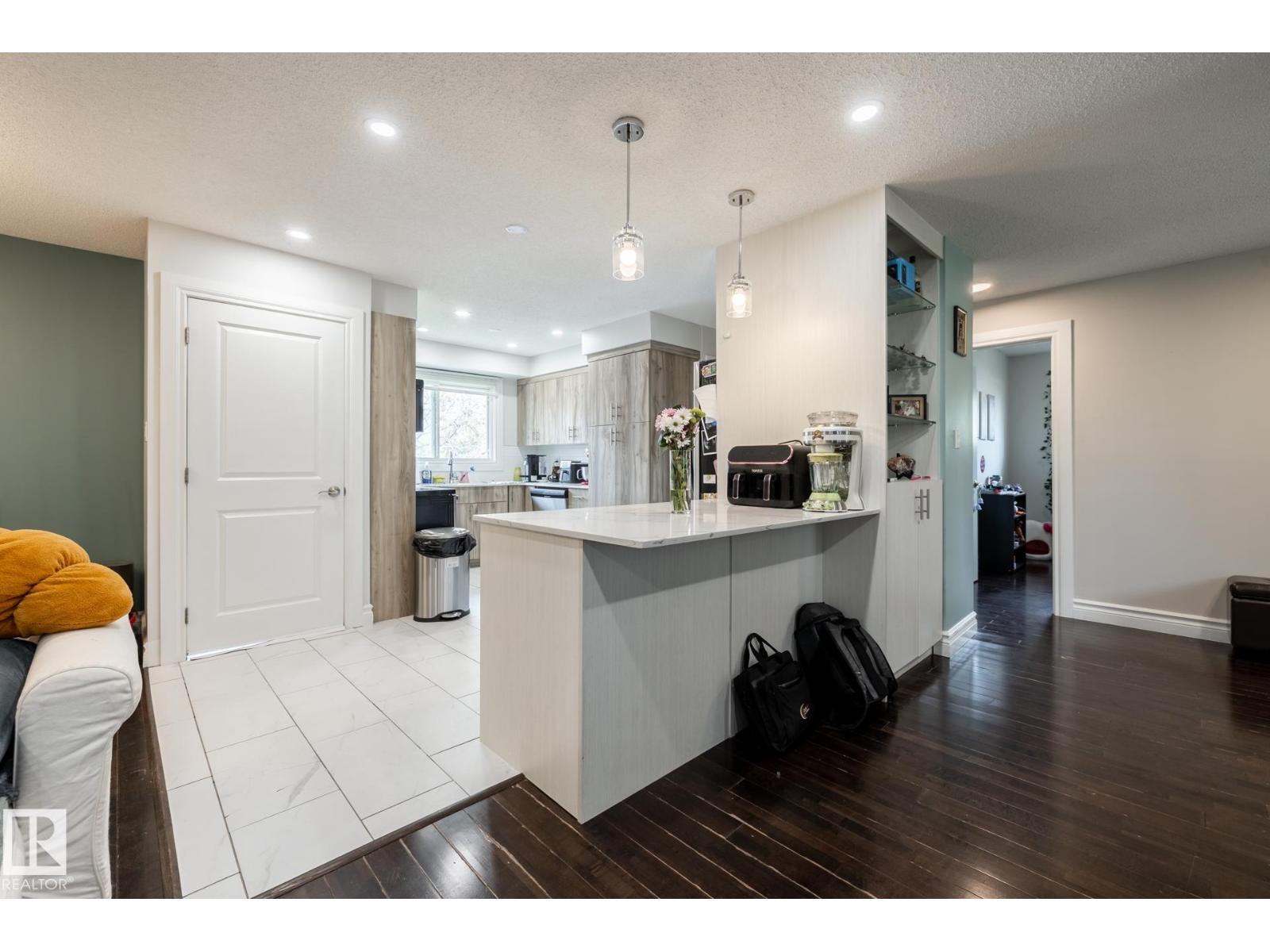 3004 68 ST NW - 9